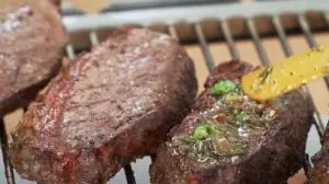 Churrasqueadas: Zé Almiro ensina receita de saborosa picanha com tutano