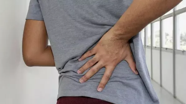 80% da população mundial tem dor na lombar, segundo a OMS