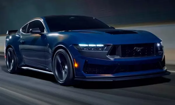 Na sétima geração, Mustang ganha versão especial Dark Horse