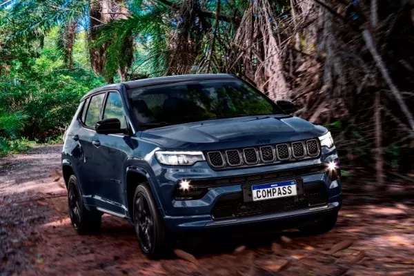 Jeep lança Compass 4xe o primeiro híbrido da marca no Brasil