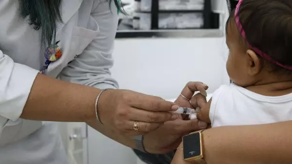 Saúde recomenda reforço para crianças entre 5 e 11 anos