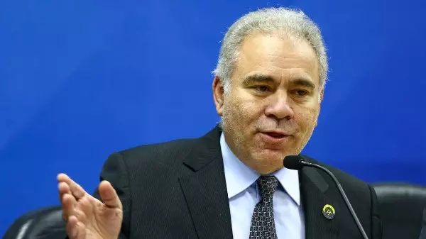 69 milhões de brasileiros ainda não tomaram 3ª dose contra covid