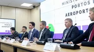 Quem pode comprar passagens aéreas pelo programa Voa Brasil?