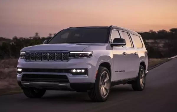 Jeep apresenta nos EUA a nova geração dos luxuosos Wagoneer