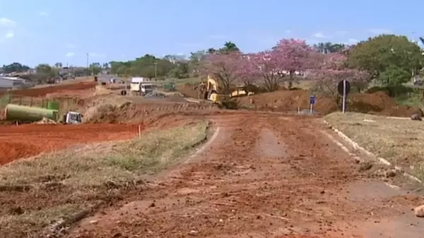 Obra de duplicação em São Sebastião do Paraíso interdita rodovias