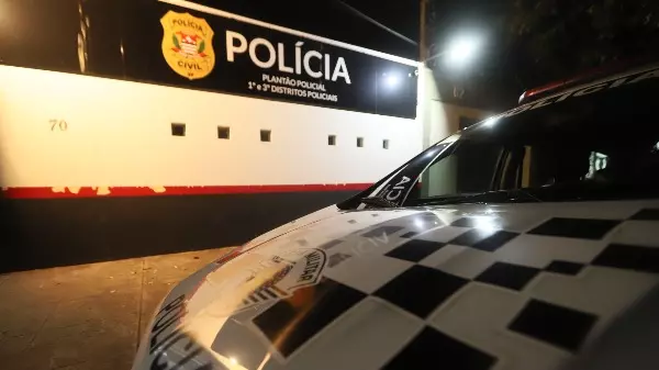 Homens são presos após roubarem mulheres em Araraquara
