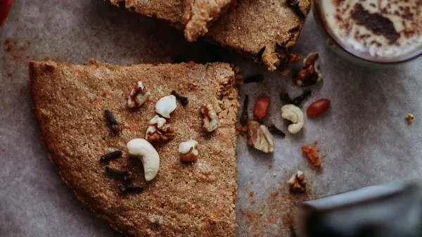 Aprenda a fazer bolo de laranja com castanha-do-Pará
