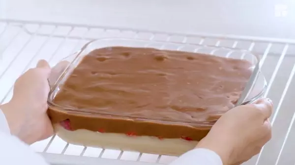 Bombom de morango na travessa: Aprenda receita do Mais Você