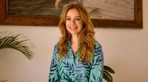 Veja como construir um look elegante com calça jeans