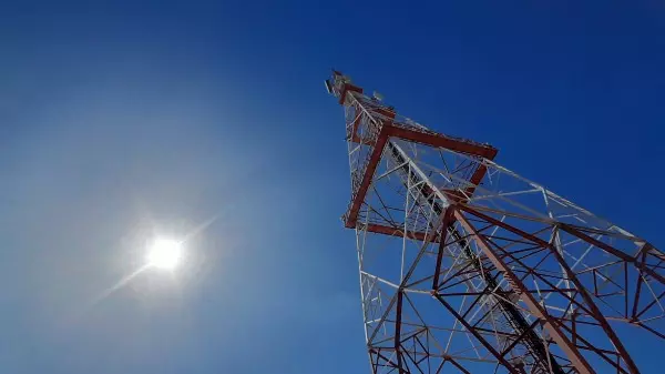 Segunda começa com sol, mas chuva pode voltar durante a semana