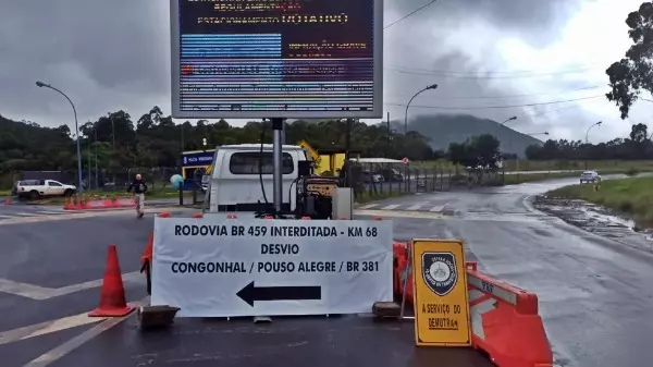 Estrada de terra em serra íngreme é alternativa à BR-459