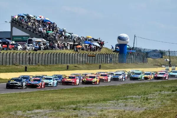 Stock Car chega ao Sul com 3 pilotos disputando o título