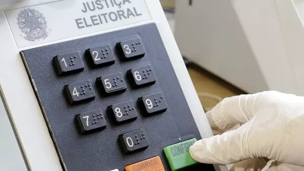 Voto nulo ou branco anula votação para presidente? Entenda como funciona